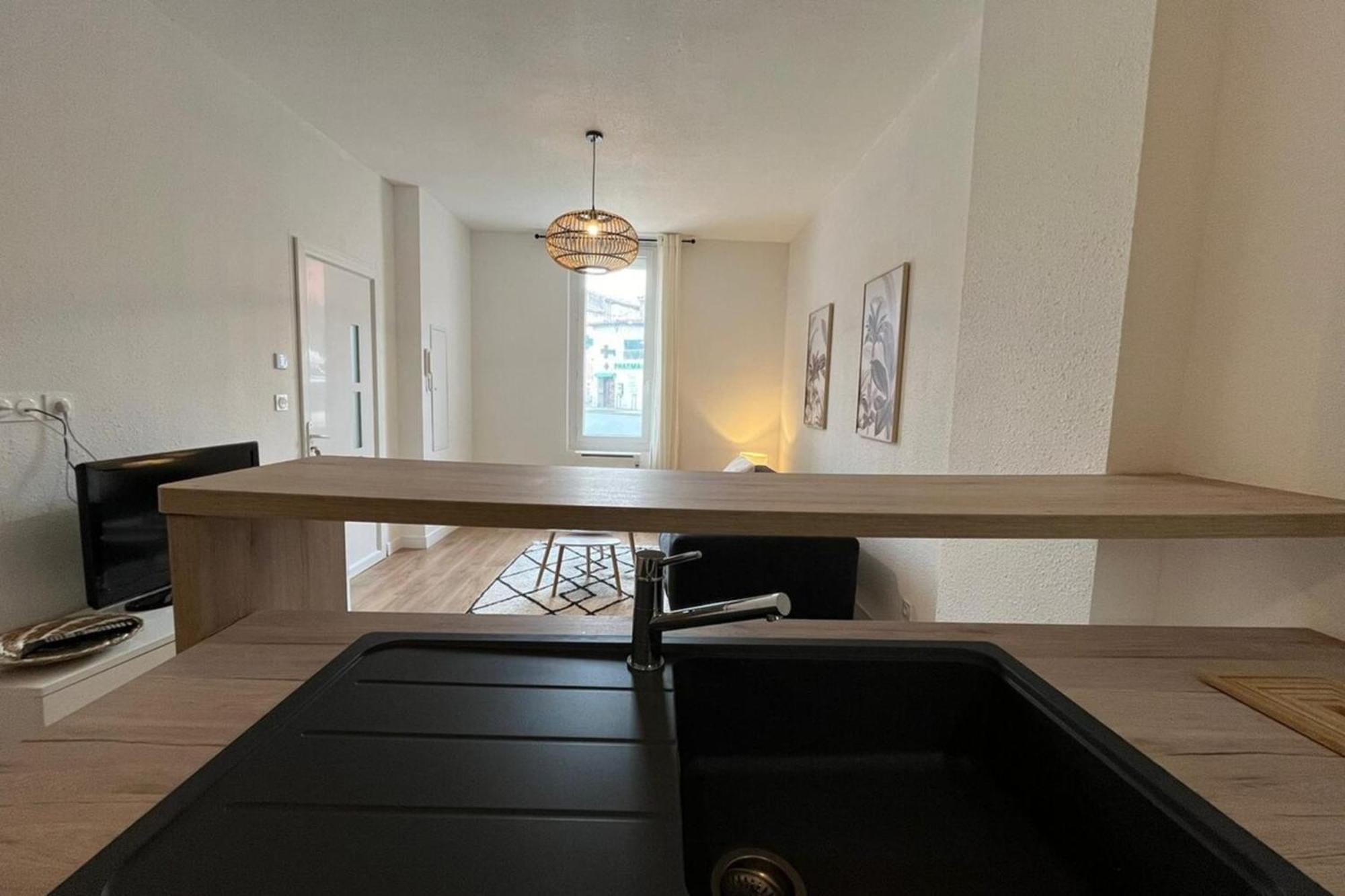 Le Cocon - Wifi - Cour Privative - Proche Halles Narbonne Dış mekan fotoğraf